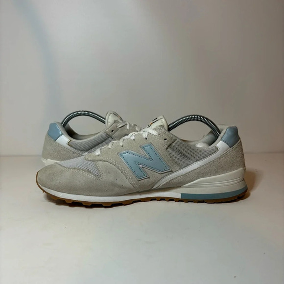 New Balance Women’s 996 V2 Running Shoe Blue Size 12 B Athletic Sneakers - Picture 3 of 9